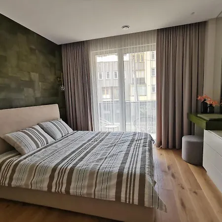 Mycasa Cbd Apartment